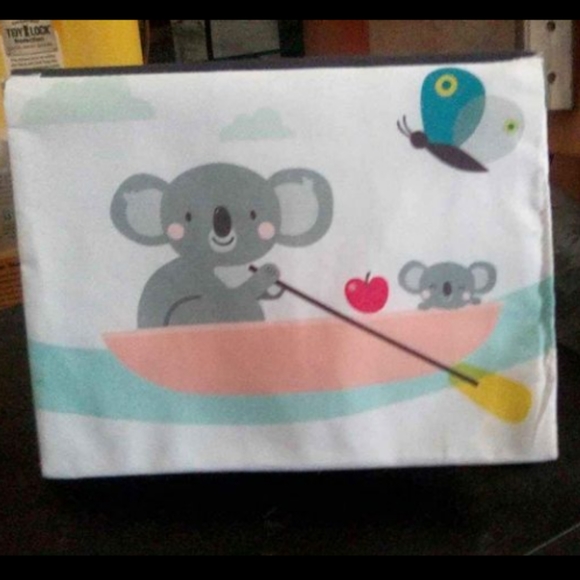 Taf Toys Koala Infant Tummy-time High Contrast Soft Crinkle Activity Book with H - Picture 5 of 10